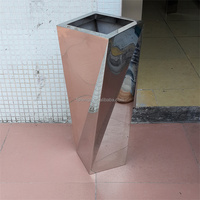 Grand vase de sol moderne en acier inoxydable durable, décoration intérieure, pots à fleurs décoratifs élégants, pots pour plantes d'intérieur, finition miroir