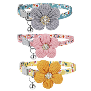 <span class=keywords><strong>Collar</strong></span> para Perro Pequeño con Diseño Floral, Accesorio Adorable para Mascotas, Cierre de Hebilla con Flor Desmontable - Product Image 1