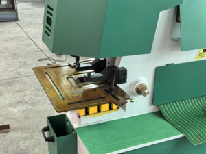 Pons En Shear Hoek Ijzeren Cutter Werker Machine Ijzer En Hoek Kanaal Ponsen En Scheren Machine - Product Image 5