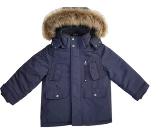 Parka à capuche épaisse pour l'hiver <span class=keywords><strong>Manteau</strong></span> d'extérieur pour garçons Garniture en fausse <span class=keywords><strong>fourrure</strong></span> Fermeture à glissière Tissu tissé - Product Image 4