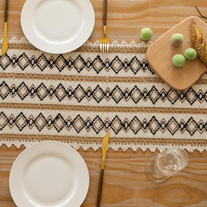 Chemin de table rectangulaire en coton et lin, brodé, à rayures et motifs géométriques, décoration d'intérieur, lavable en machine et à la main - Product Image 5
