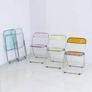 Silla Plegable y Apilable de Plástico Transparente en Oferta, Disponible en Varios Colores - Product Image 1
