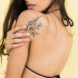 WB 5 fogli/borsa Semi-permanente bellezza donne <span class=keywords><strong>farfalle</strong></span> <span class=keywords><strong>fiori</strong></span> Sexy realistico impermeabile Stencil Stencil - Product Image 1