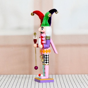 Nuovi Modelli di Schiaccianoci Clown Colorati da 38CM, Marionette Decorative in Legno Massello, Regali Artigianali, Decorazioni Natalizie <span class=keywords><strong>e</strong></span> per la Casa - Product Image 3