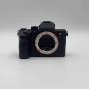 Appareil photo hybride professionnel <span class=keywords><strong>Sony</strong></span> A7R <span class=keywords><strong>III</strong></span> d'occasion avec objectif 24-70, appareil photo plein format d'occasion pour le vlogging, sortie haute définition 4K - Product Image 2