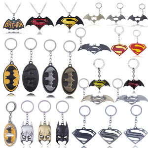 Périphériques de cinéma et de télévision <span class=keywords><strong>Superman</strong></span> Vs. Pendentif <span class=keywords><strong>Superman</strong></span> S logo Masque Pendentif Commerce Extérieur Cadeaux - Product Image 1