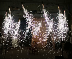 Fase di Nozze Primo Ballo 360 Gradi Appeso Fiore Rotante Telecomando Freddo Pyro Pirotecnici di Accensione Fuochi D'artificio Sistema di Cottura - Product Image 4