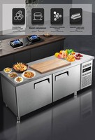 Table de préparation de sandwichs à marque privée, réfrigérée, 2 portes, 8 bacs, refroidissement par ventilateur, plan de travail en acier inoxydable 304 pour les petites entreprises et les startups