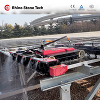 Robot de nettoyage de panneaux solaires à brosse rotative à économie d'énergie pour le nettoyage professionnel des modules photovoltaïques, systèmes photovoltaïques à grande échelle