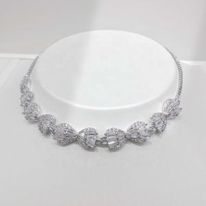 Bracelet de luxe en argent sterling 925 massif, prix d'usine, bijoux fins, vente en gros, bracelet délicat pour femme avec nœud et zircon cubique - Product Image 1