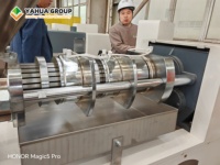 Machine d'extraction d'huile commerciale entièrement automatique à spirale pour arachides, sésame, soja, olive et graines de lin