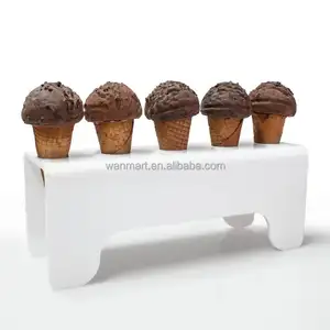 Présentoir de comptoir en acrylique blanc pour cornet de crème glacée Présentoir de comptoir en acrylique transparent personnalisé