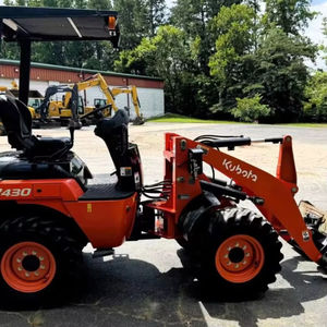 Cargadora de Ruedas KUBOTA R430 Nueva, Cabina Confortable, Totalmente Equipada, Asiento con Aire Acondicionado - Product Image 5
