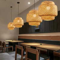 Suspension en Rotin Faite Main avec Abat-Jour en Bambou, Luminaire Suspendu en Rotin pour la Maison, Lustre en Osier, Appareil d'Éclairage en Rotin
