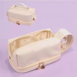 Muestra gratuita de bolsa de maquillaje personalizada de cuero PU, bolsa de cosméticos con compartimentos, impermeable, para viaje, neceser. - Product Image 3