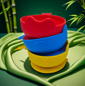 Bol anti-chute en silicone personnalisé en forme d'animal pour la diversification alimentaire des enfants à domicile, disponible à la vente immédiate - Product Image 2