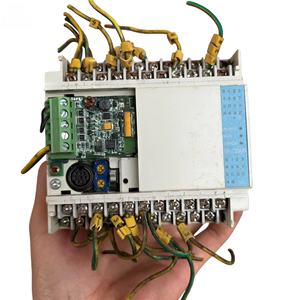 Controlador PLC, Sensor, Controlador Lógico Programable, Nuevo y Original FX1S-30MR-001 FX1N-2AD-B - Product Image 1