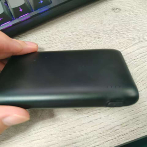 Portable Power Banks with 5000mAh Capacity 10W Output Japan Socket Standard Mobile Power Supply 20000mAh Capacity Promotion
