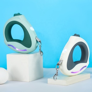 Einziehbare Haustier leine mit Taschenlampe, kreisförmige Hunde leine, LED, Farbe Seiten licht, 15ft, 360 ° No Tangle, Einhand bremse & Schloss - Product Image 3