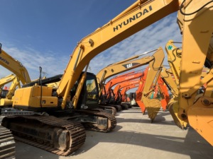 รถขุดมือสอง HYUNDAI 220LC-7H ราคาถูก ประสิทธิภาพเยี่ยม รถขุดมือสอง HYUNDAI ขาย - Product Image 4