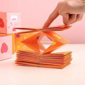 Boîte à surprises créative pour fête, cubes sautillants, <span class=keywords><strong>album</strong></span> <span class=keywords><strong>photo</strong></span>, papier artistique, boîte à rebond avec gaufrage et laminage mat - Product Image 1