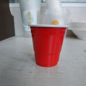 Vasos de Chupito Desechables de Plástico Rojo de 2 oz DD2146, Aptos para Contacto con Alimentos, Logotipo Personalizado, para Fiestas - Product Image 6