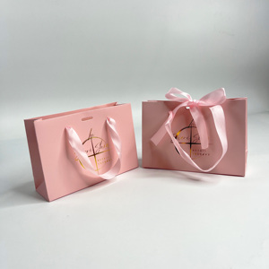 Bolsas de Regalo Rosas de Lujo con Estampado Dorado - Bolsas de Compras con Asas de Cinta Impresas Personalizadas para Regalos de San Valentín, Bodas y Fiestas - Product Image 3