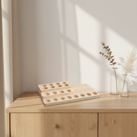 Étagère de rangement et de présentation d'huiles essentielles moderne et durable en bois de pin sur mesure à trois niveaux avec plateau à roulettes pour flacons de 5/10/15/20 ml