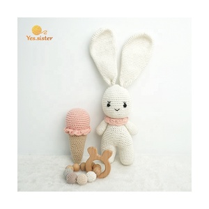 Bebé al por mayor juguetes 100% hecho a mano pulsera <span class=keywords><strong>de</strong></span> ganchillo juguete Amigurumi Bunny, regalo - Product Image 1