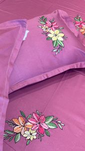 Juego de sábanas y fundas de almohada 100% algodón rosa, hechas a mano – Delicado bordado de margaritas, ropa de cama artesanal de fibra transpirable - Product Image 5