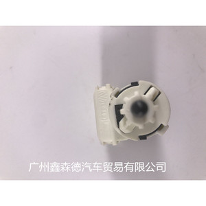 Interruptor de embrague Volkswagen 8E0927189S para Bora Golf Passat B5 Jetta - Product Image 4