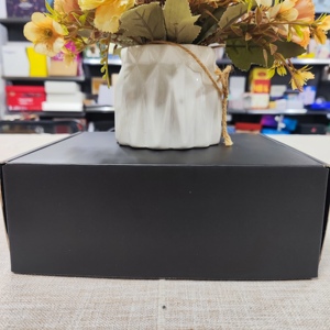 Exquisitas Carpetas Plegables Anti-Impacto y Ecológicas con <span class=keywords><strong>Etiqueta</strong></span> de Sellado para Empaquetado de Alimentos en Comercio Electrónico, Personalizables y Duraderas de Papel - Product Image 4