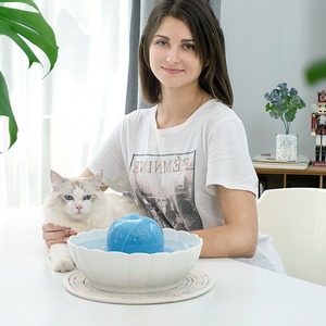 <span class=keywords><strong>Fontaine</strong></span> à <span class=keywords><strong>eau</strong></span> en céramique Lotus 2,1 L pour chats et chiens avec filtre à charbon actif, circulation automatique de l'<span class=keywords><strong>eau</strong></span>, design robuste - Product Image 1