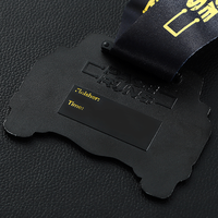 Usine personnalisée de bonne qualité avec votre propre logo design émail souple en alliage de zinc moulé sous pression logo en forme de voiture médaille créative