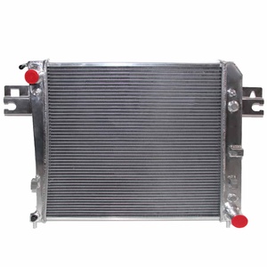Radiateur <span class=keywords><strong>en</strong></span> aluminium pour Jeep Liberty 3.7L V6 226ci 2002-2006 - Product Image 3