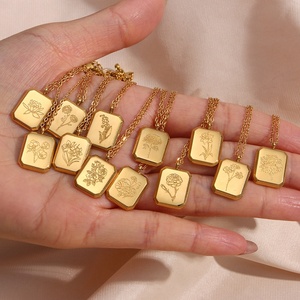 Collar con colgante de flor de nacimiento cuadrada, grabado Vintage, chapado en oro de 18K, collar de <span class=keywords><strong>Tarot</strong></span> de acero inoxidable - Product Image 3