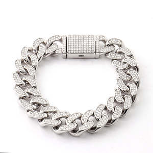 Bracelet de luxe plaqué argent avec diamants taille émeraude pour le bureau, le style décontracté et les festivals – Vente en gros - Product Image 1