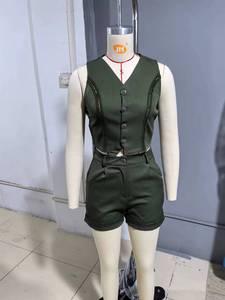 Set da <span class=keywords><strong>Donna</strong></span> Personalizzato all'Ingrosso Primavera-Estate Y2K, Completo Casual a Due Pezzi con Top Corto Aderente e Pantaloncini <span class=keywords><strong>su</strong></span> <span class=keywords><strong>Misura</strong></span> - Product Image 6
