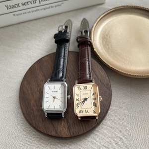 Nuevo Reloj de Pulsera de Cuero Casual Minimalista con Marcador de Hora con Números Romanos Cuadrados, Reloj de Cuarzo para Estudiantes, Reloj Pequeño para Mujer - Product Image 2