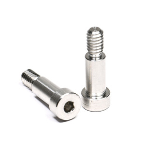 Tornillos de Hombro Personalizados con Cabeza de Queso Ranurada, Acero Inoxidable SS 304 316, <span class=keywords><strong>ISO</strong></span> <span class=keywords><strong>7379</strong></span> M6 M8 M10, Acabado Liso - Product Image 2