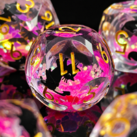 1 pièce Ensemble de dés polyédriques DND en résine faite à la main, écologique, à cœur liquide, à facettes, vert vif scintillant et lumineux, à bords tranchants, pour le jeu