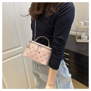 ไอสตาโปรโม กิฟท์ส ดีไซน์สายโซ่แบบใหม่ โดดเด่นมีเอกลักษณ์ ใช้งานได้หลากหลาย กระเป๋าสะพายข้างระดับไฮเอนด์ - Product Image 6