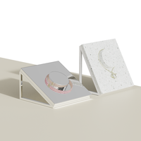 Présentoirs à bijoux créatifs en travertin, élégants et personnalisés, pour bracelets et colliers polis/revêtus par poudrage, présentoirs effet pierre