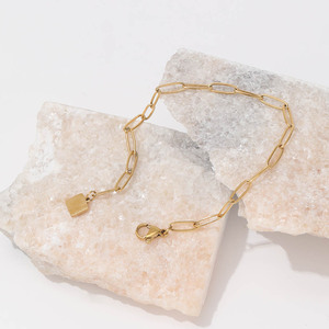 <span class=keywords><strong>Pulsera</strong></span> de cadena de eslabones de papel de alta gama, <span class=keywords><strong>pulsera</strong></span> <span class=keywords><strong>con</strong></span> dijes, <span class=keywords><strong>pulsera</strong></span> de acero inoxidable chapada en oro de 18 quilates - Product Image 4