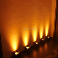 Projecteurs LED sans fil YINUO RGBWAUV 6-en-1 sur batterie 6*18W, contrôle DMX512/activation sonore, IP33, CRI95, en aluminium et plastique pour éclairage de scène