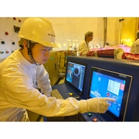 Robot ROV anti-corrosion au boro, résistant aux radiations, avec outils modulaires à changement rapide pour les travaux de réparation des piscines de carburant radioactif