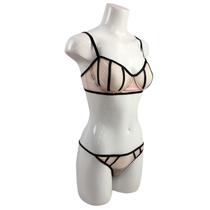Sexy ver a través de las mujeres de malla de encaje sujetador Panty Encuadernación de cuero <span class=keywords><strong>Tanga</strong></span> traje de la ropa interior - Product Image 2