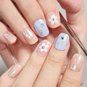 <span class=keywords><strong>Faux</strong></span> ongles à presser diamant 3d de luxe faits à la main pour les filles <span class=keywords><strong>faux</strong></span> ongles de haute qualité avec des fleurs mignonnes personnalisées - Product Image 3