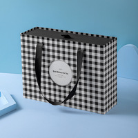 Boîte cadeau portable de type tiroir au design quadrillé exquis, petit look frais pour différents emballages de cadeaux d'occasion spécifiques