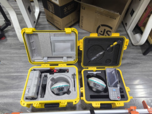 Ruide ROVA1 <span class=keywords><strong>RTK</strong></span> Rover y Base con Pantalla HD, <span class=keywords><strong>Android</strong></span> 8.1, Teclado Completo, Clasificación IP68, 4G, <span class=keywords><strong>Bluetooth</strong></span>, Galileo/Glonass, Temperatura de Funcionamiento de -45~75 - Product Image 3